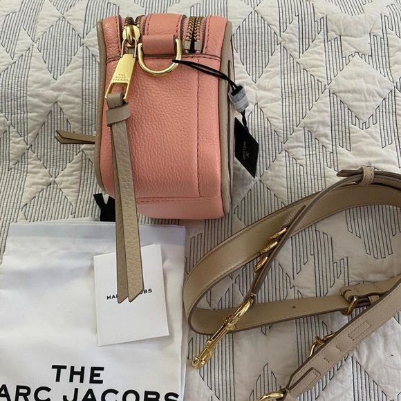 Marc Jacobs The Softshot 21 in Apricot Beige - Picture 9 of 16